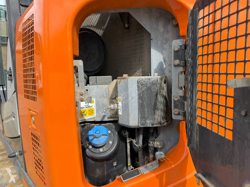 جرافة Hitachi - Hammer Lines / Automatic Greasing