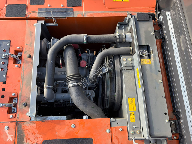 Escavadora Hitachi ZX220LC-5G