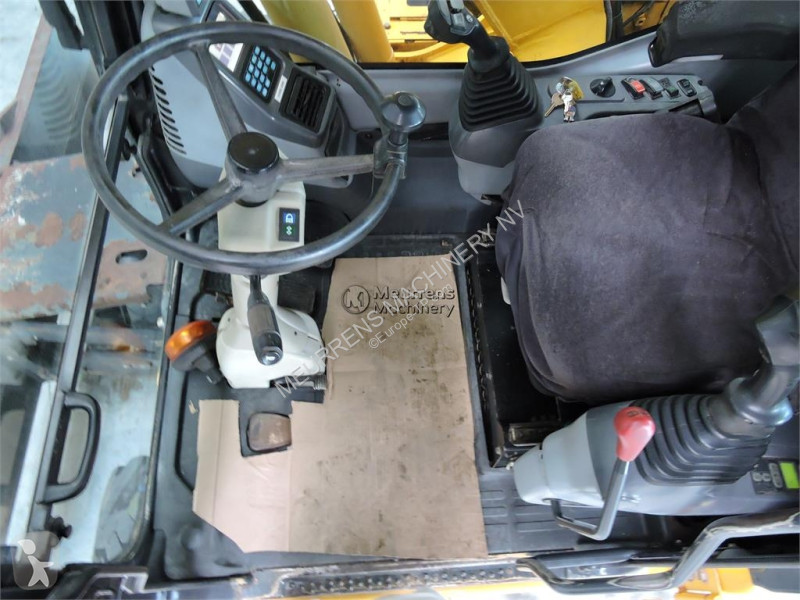 Pelle Komatsu PW140