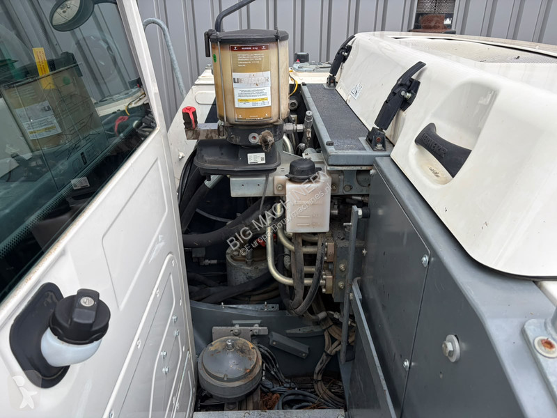 Pelle Liebherr A916