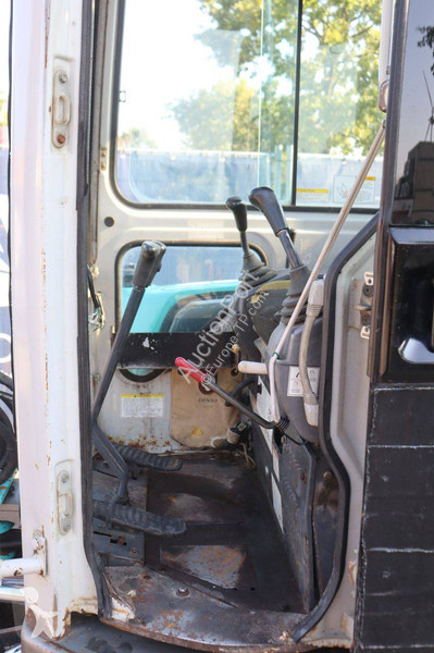 جرافة Kobelco SK25SR