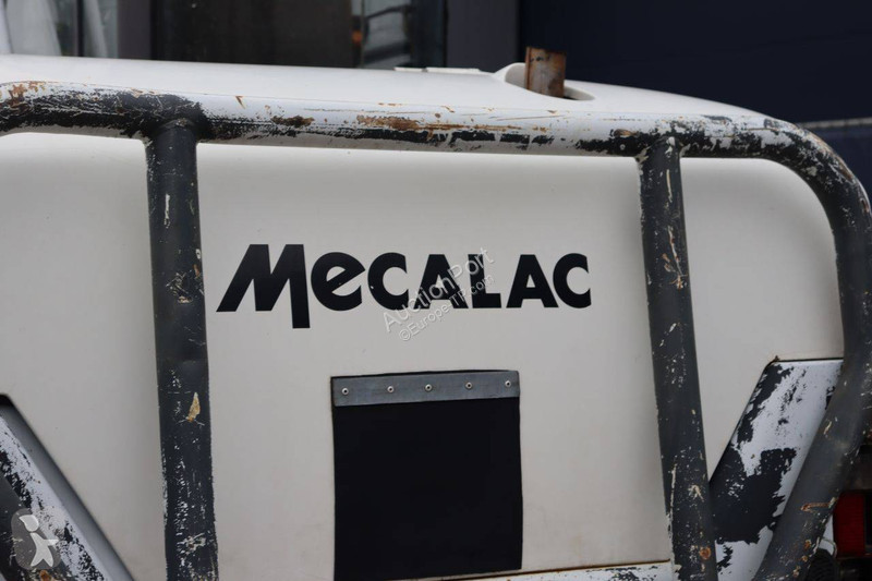 Pelle Mecalac