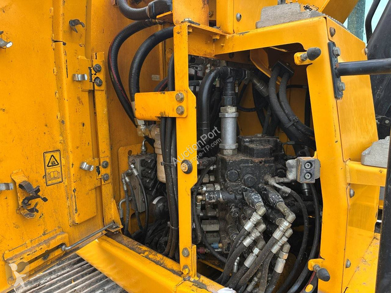 Pelle JCB LC