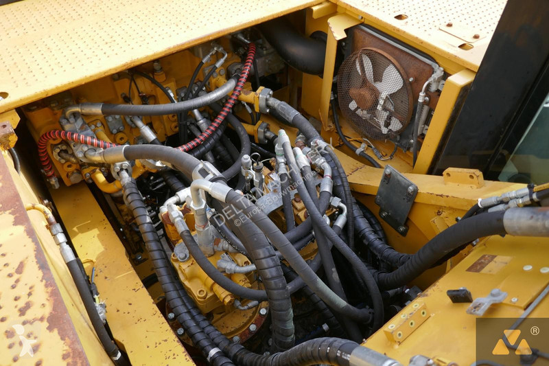 Багер Caterpillar LME