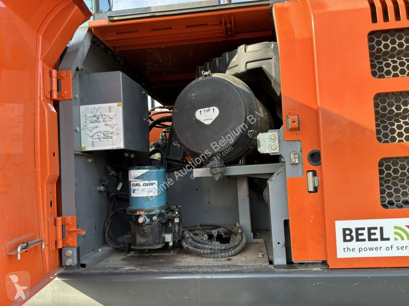 Excavator Hitachi Zaxis 300 LC