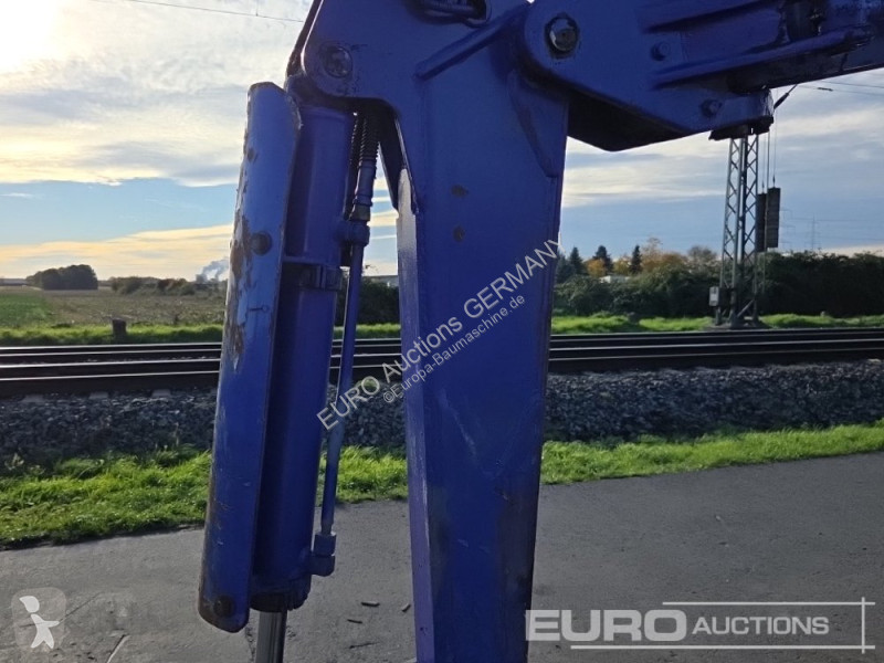 Excavator Komatsu PC28UU-2