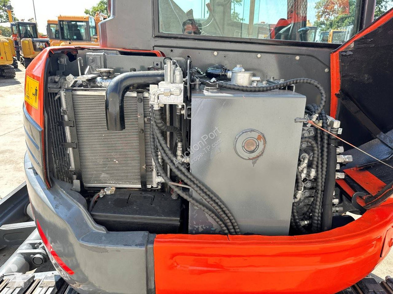 Escavadora Kubota KX155-3SZ