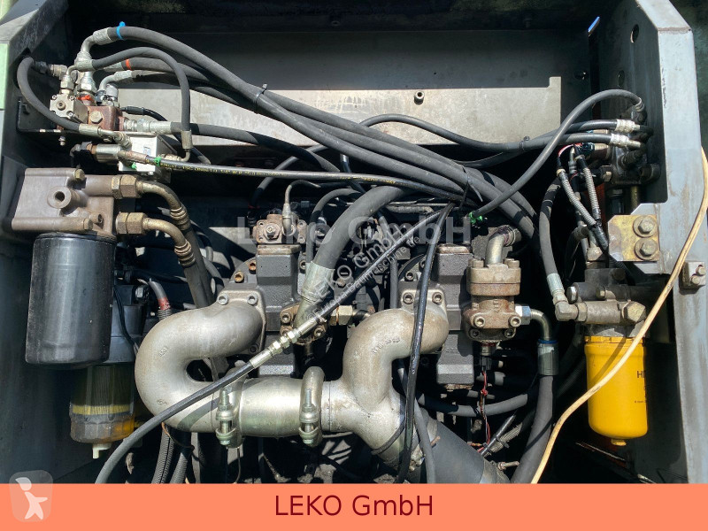 جرافة Hitachi LC3