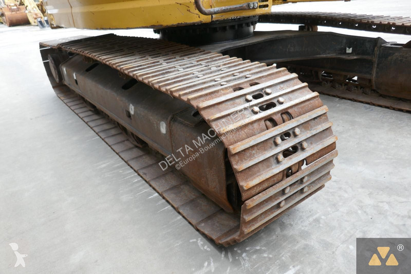 Excavator Caterpillar 325F LCR