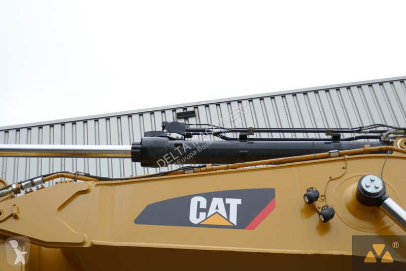 Graafmachine Caterpillar 390F LME