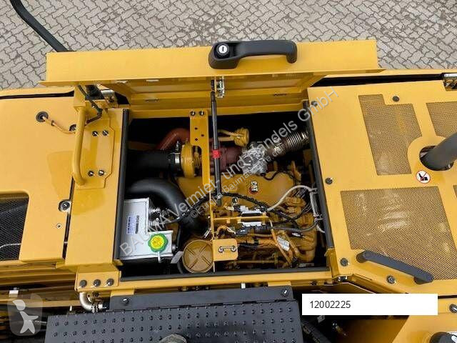 Graafmachine Caterpillar MH 3022 MIETE / RENTAL...