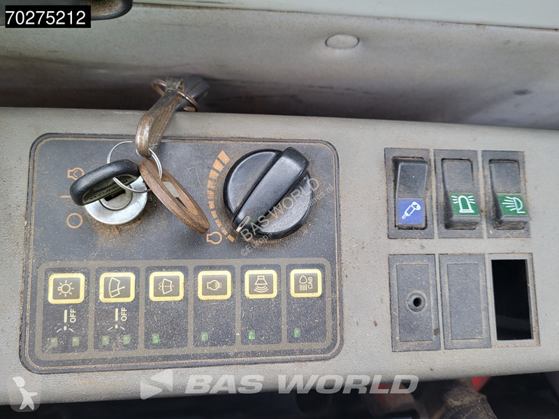 Excavator Hyundai ROBEX LC-7