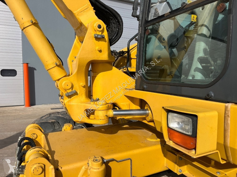 Excavator Komatsu MR-8