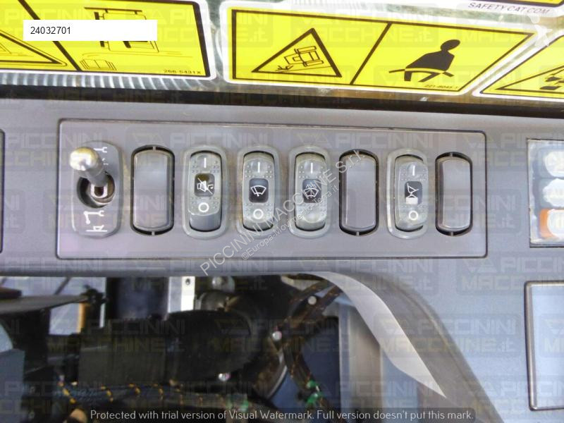 Escavatore Caterpillar