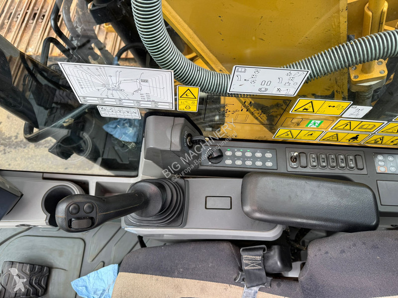 Excavator Caterpillar 320FL incl. 3 x Bucket
