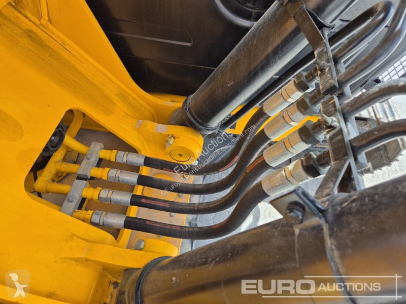 Escavatore JCB JS215LC