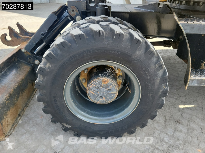 Excavator Caterpillar D OUTRIGGERS + BLADE