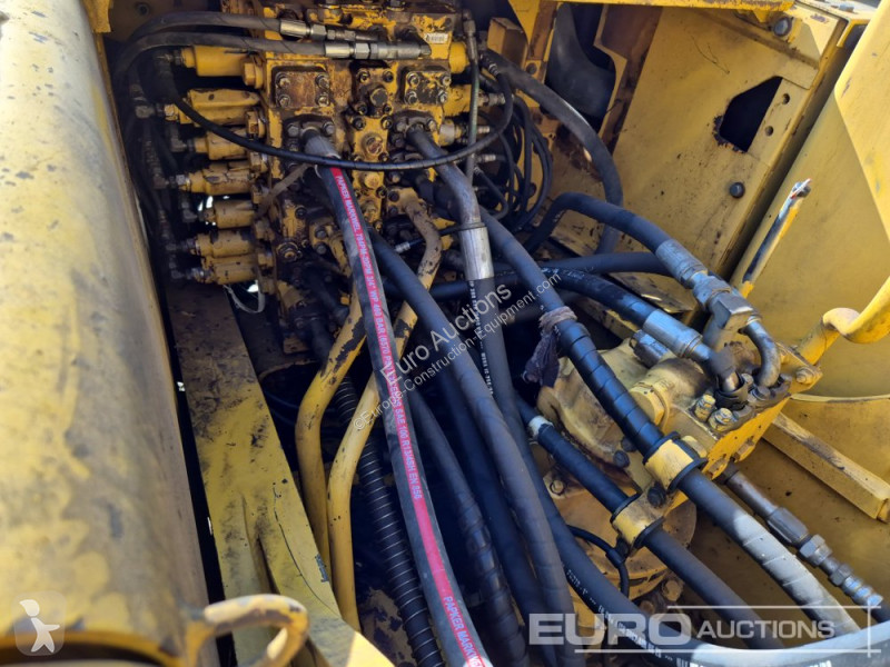 Excavator Komatsu PC210LC-8M0