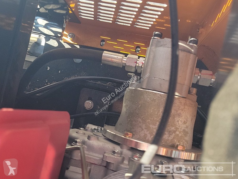 Escavatore JPC HT12
