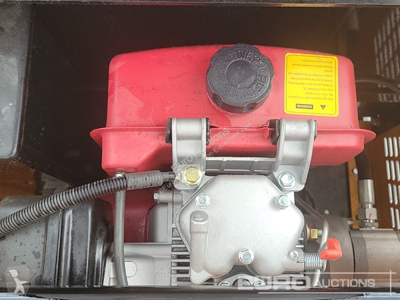 Escavadora JPC HT12