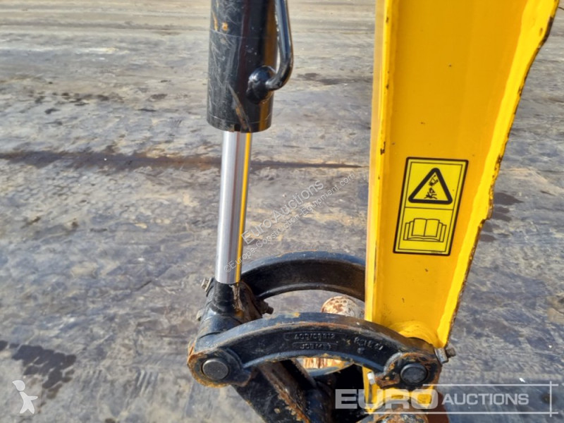 جرافة JCB 16C-1