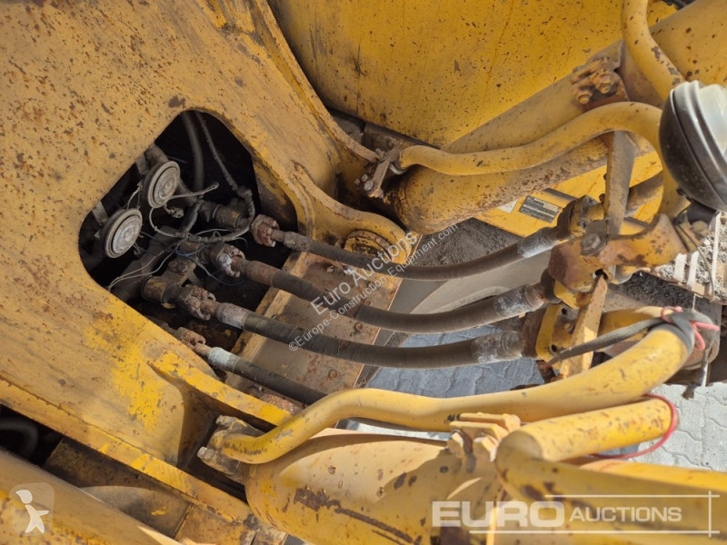 Escavatore Komatsu PC210-8M0
