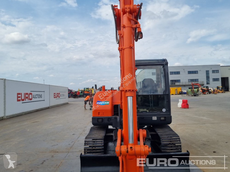 Escavatore Doosan DS80-7C