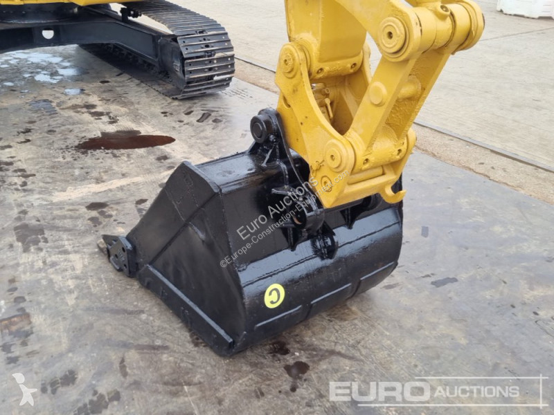 Escavatore Caterpillar C