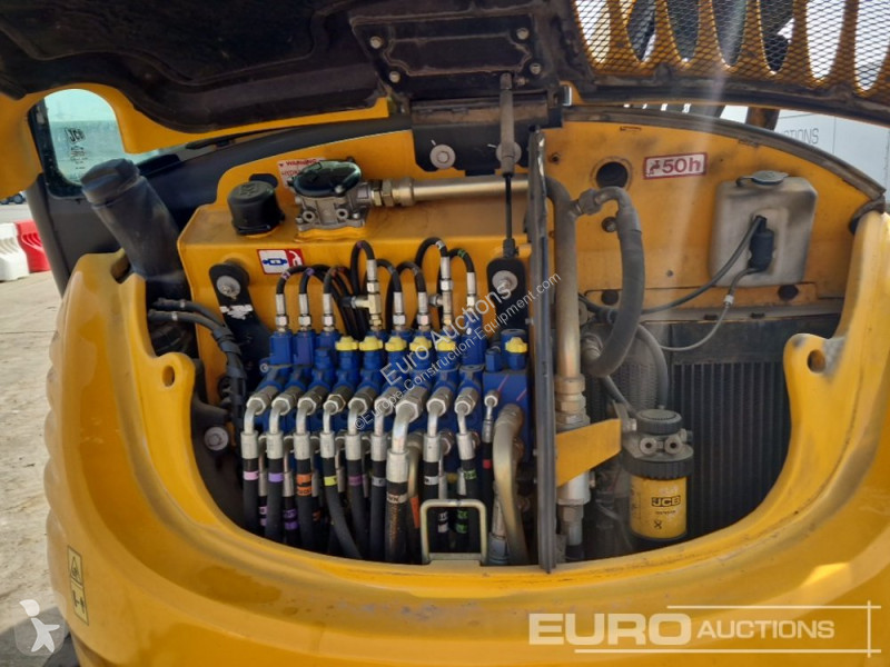 Escavadora JCB