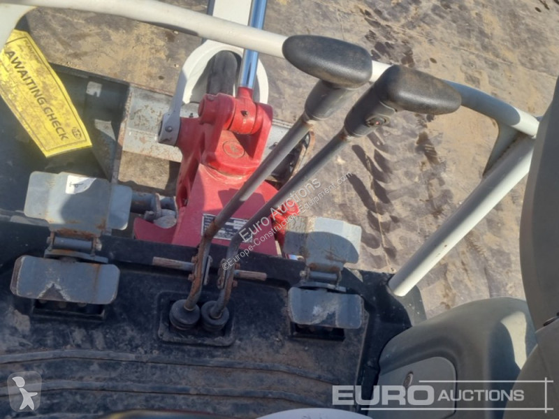 Skovel Takeuchi TB216