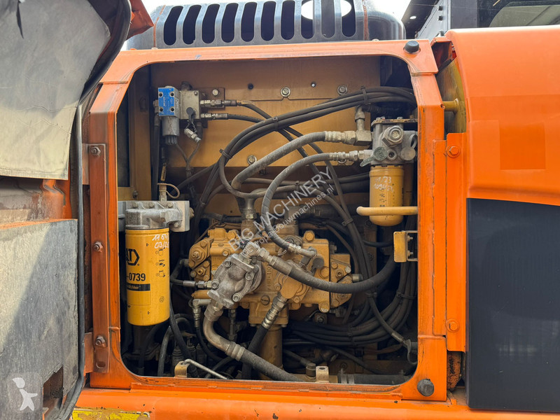 Escavatore Caterpillar