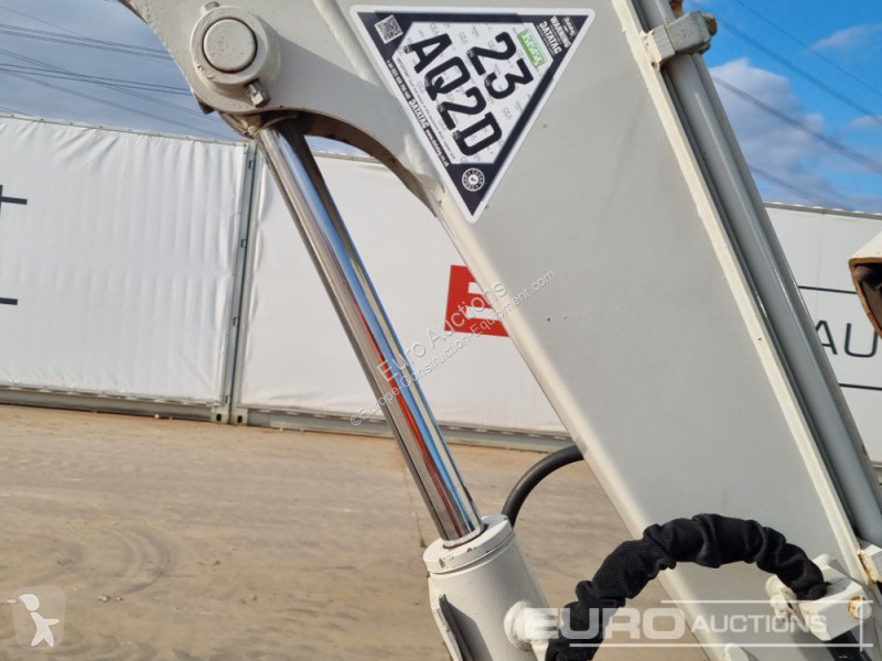 Escavatore Takeuchi