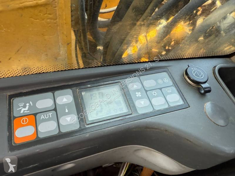 Escavatore Caterpillar D
