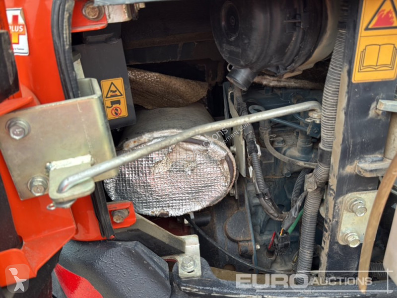 جرافة Kubota U27-4