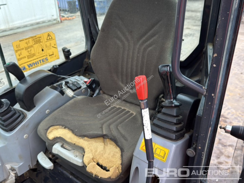 جرافة Kubota U27-4