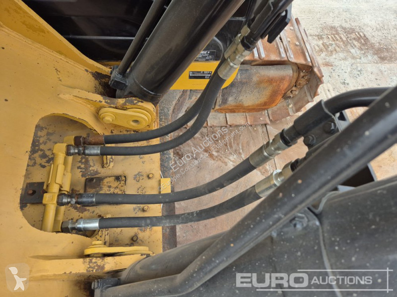 Escavatore Caterpillar 2