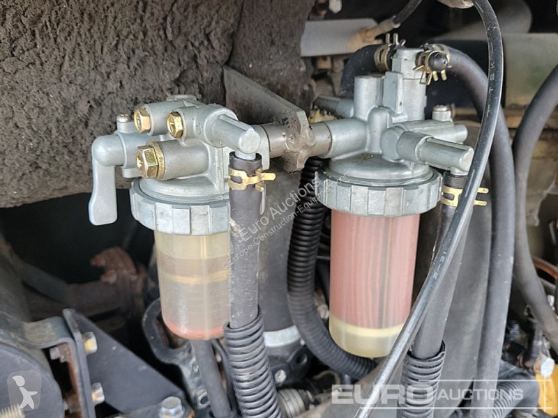 جرافة Yanmar B2U