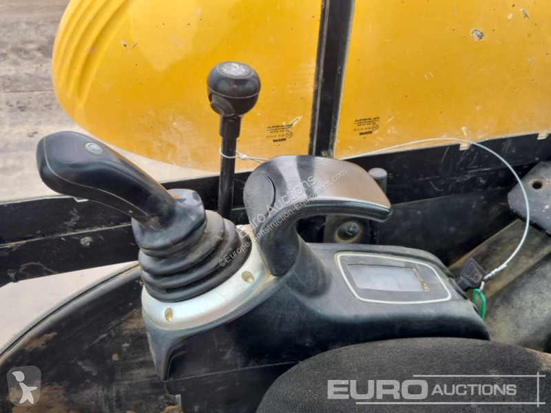 جرافة JCB 8026 CTS