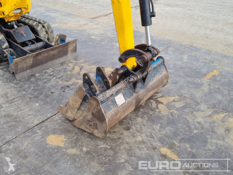 Lopatový nakládač JCB