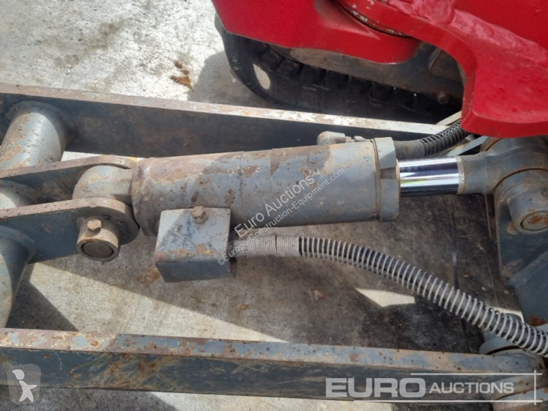 Graafmachine Takeuchi TB216