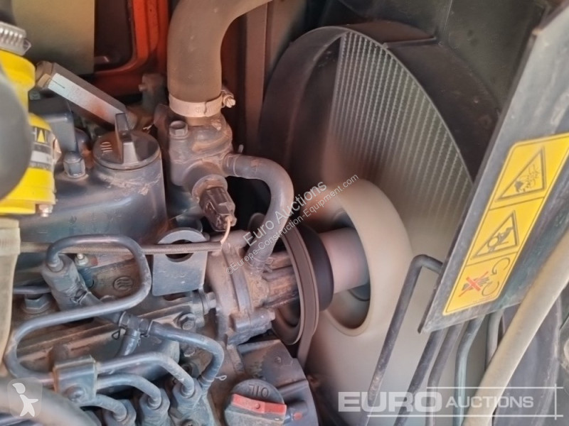 Lopatový nakládač Kubota KX61-3