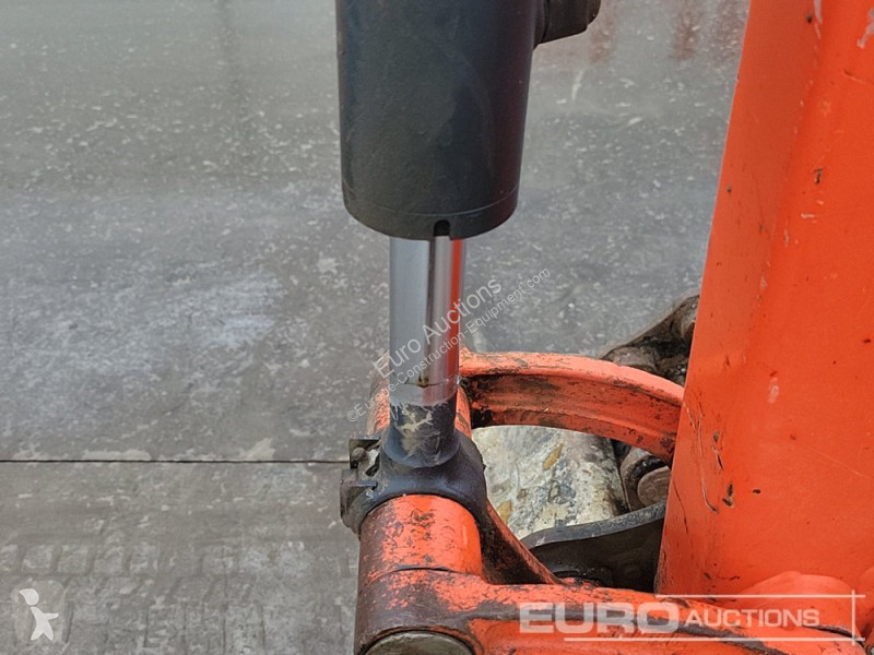 Lopatový nakládač Kubota KX015-4