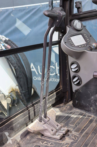جرافة Bobcat E34