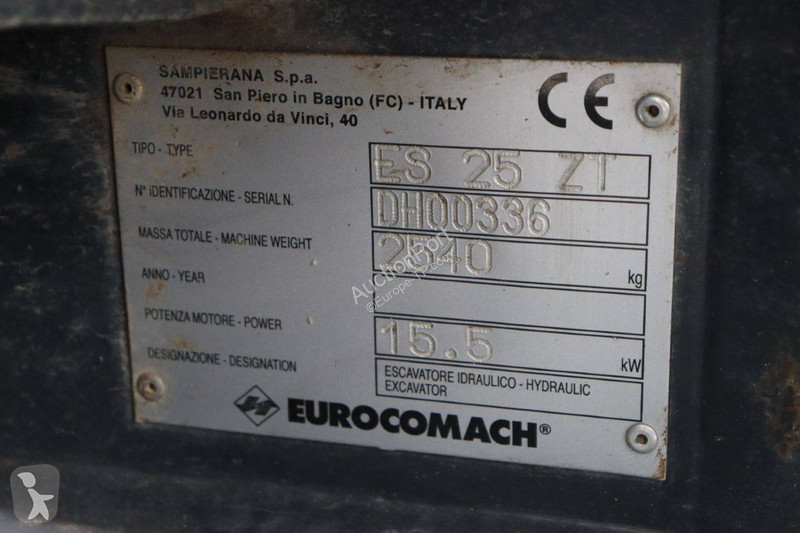 Escavadora Eurocomach ES 25 ZT