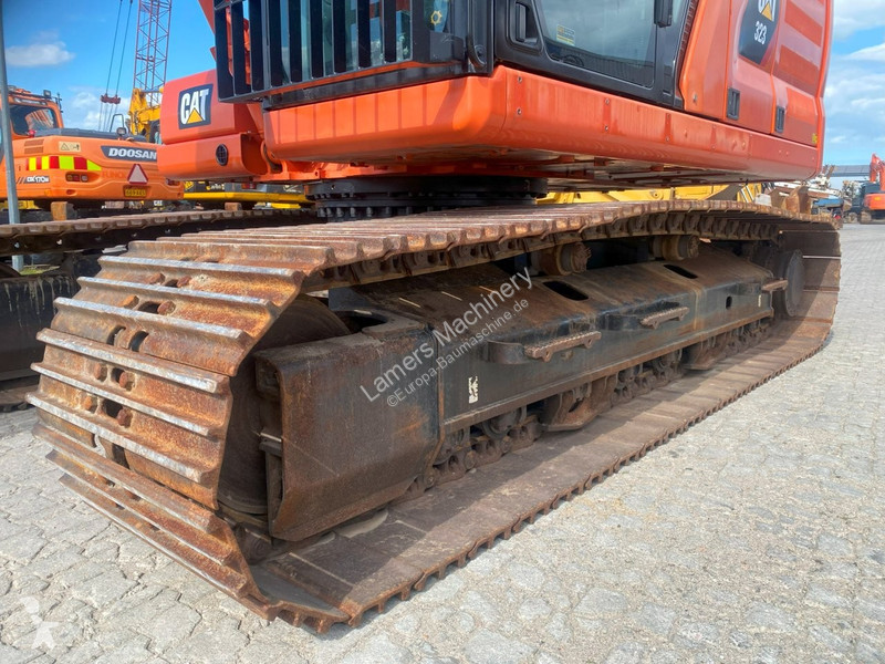 Escavadora Caterpillar 323 Next Gen NVT