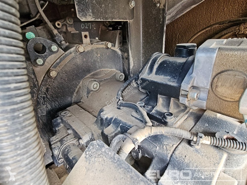 Escavadora Kobelco SK230SRLC-5