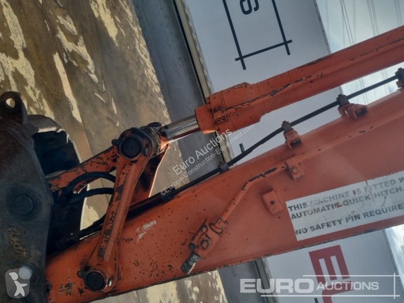 Escavatore Hitachi ZX135U5-3