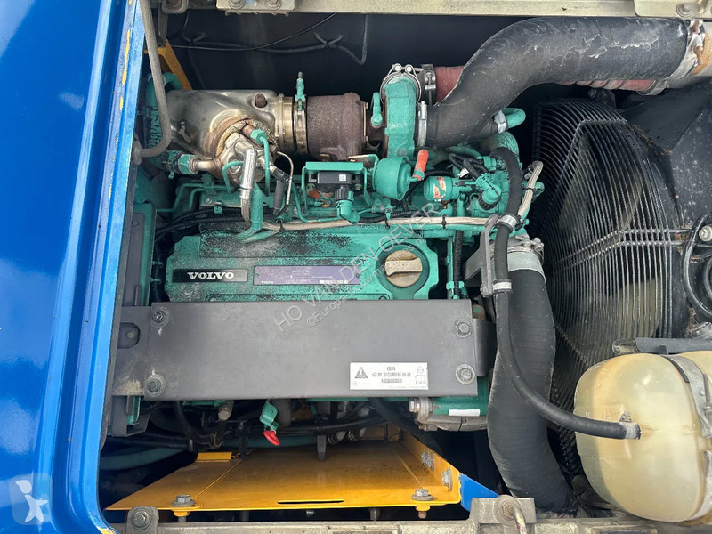 Excavadora Volvo