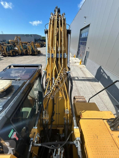 Excavator Caterpillar 330 FL