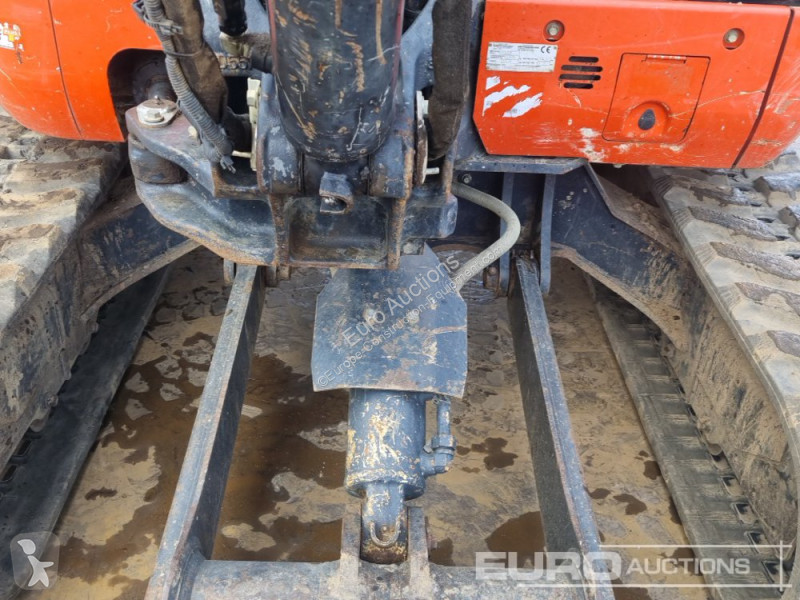 Lopatový nakládač Kubota U55-4